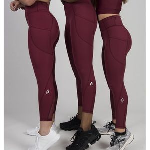 The Crystal Legging 25” - Burgundy